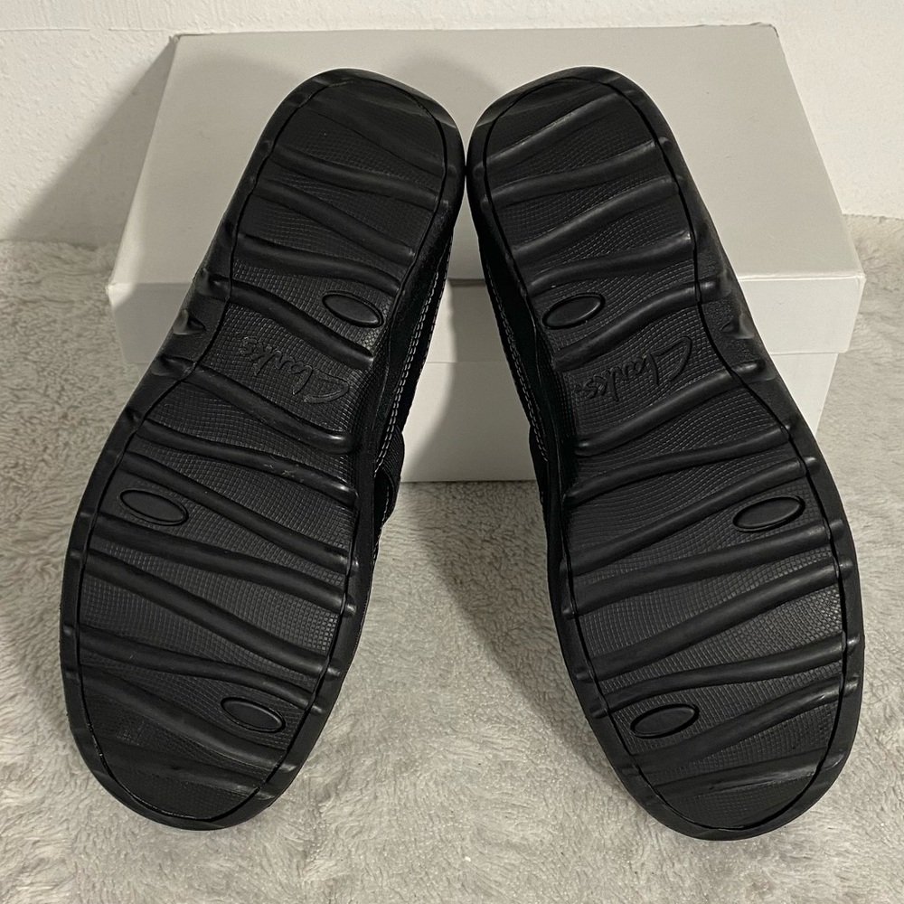 Clarks Bendables Black Leather Criss Cross Mary Jane Flats Women’s Size 8M - Picture 7 of 9